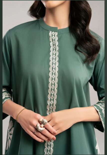 Green Cross Stitch Cambric Boxy Shirt with Embroidered Culottes – Medium